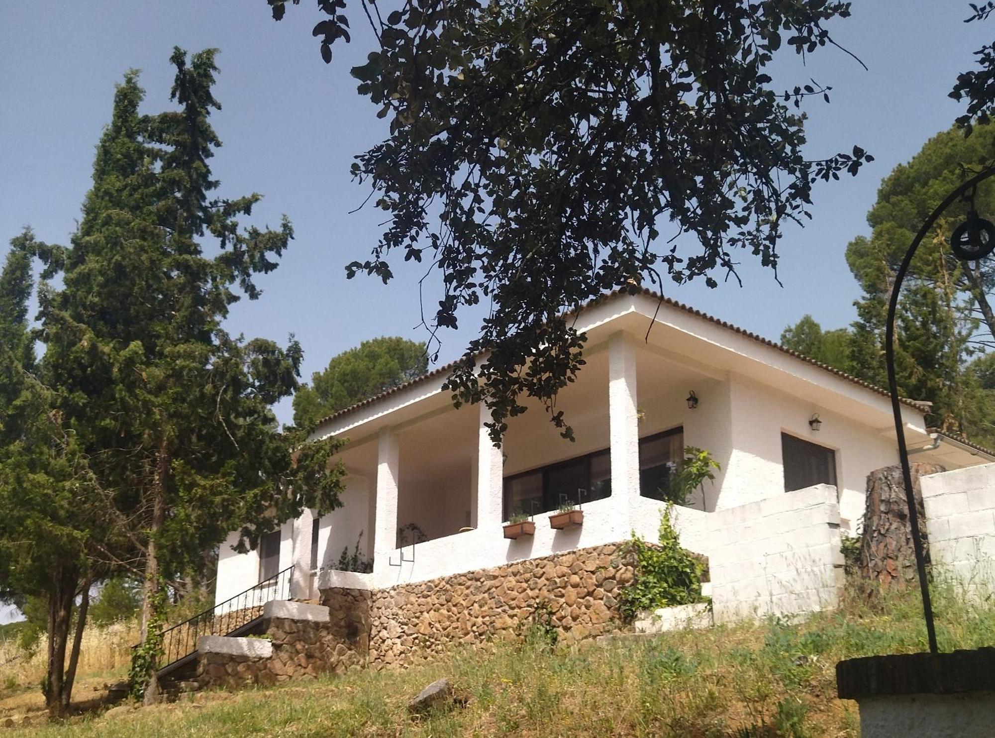 Bonita Casa Blanca En El Bosque. Villa Cordoba Luaran gambar